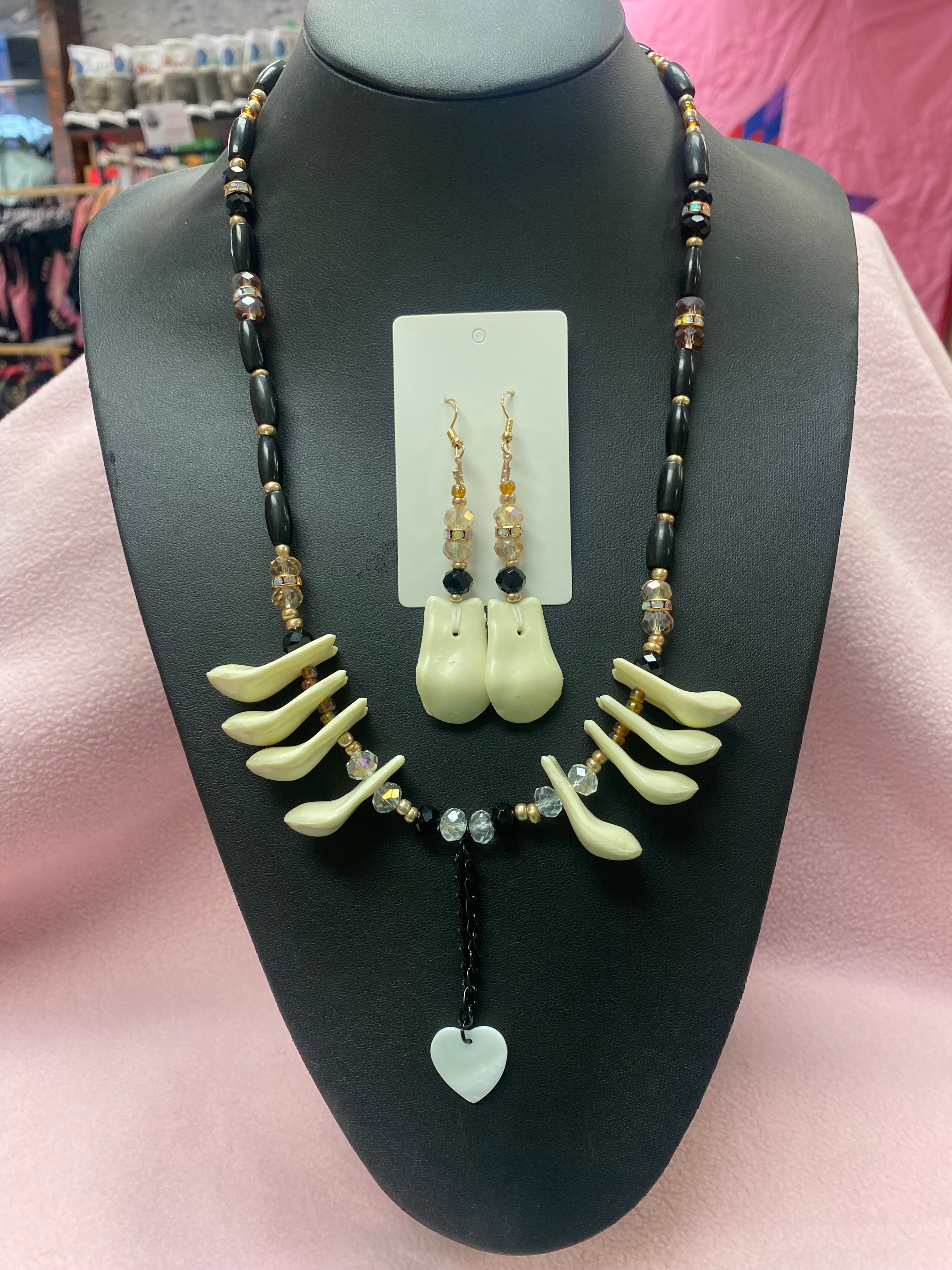 Elk Teeth Set