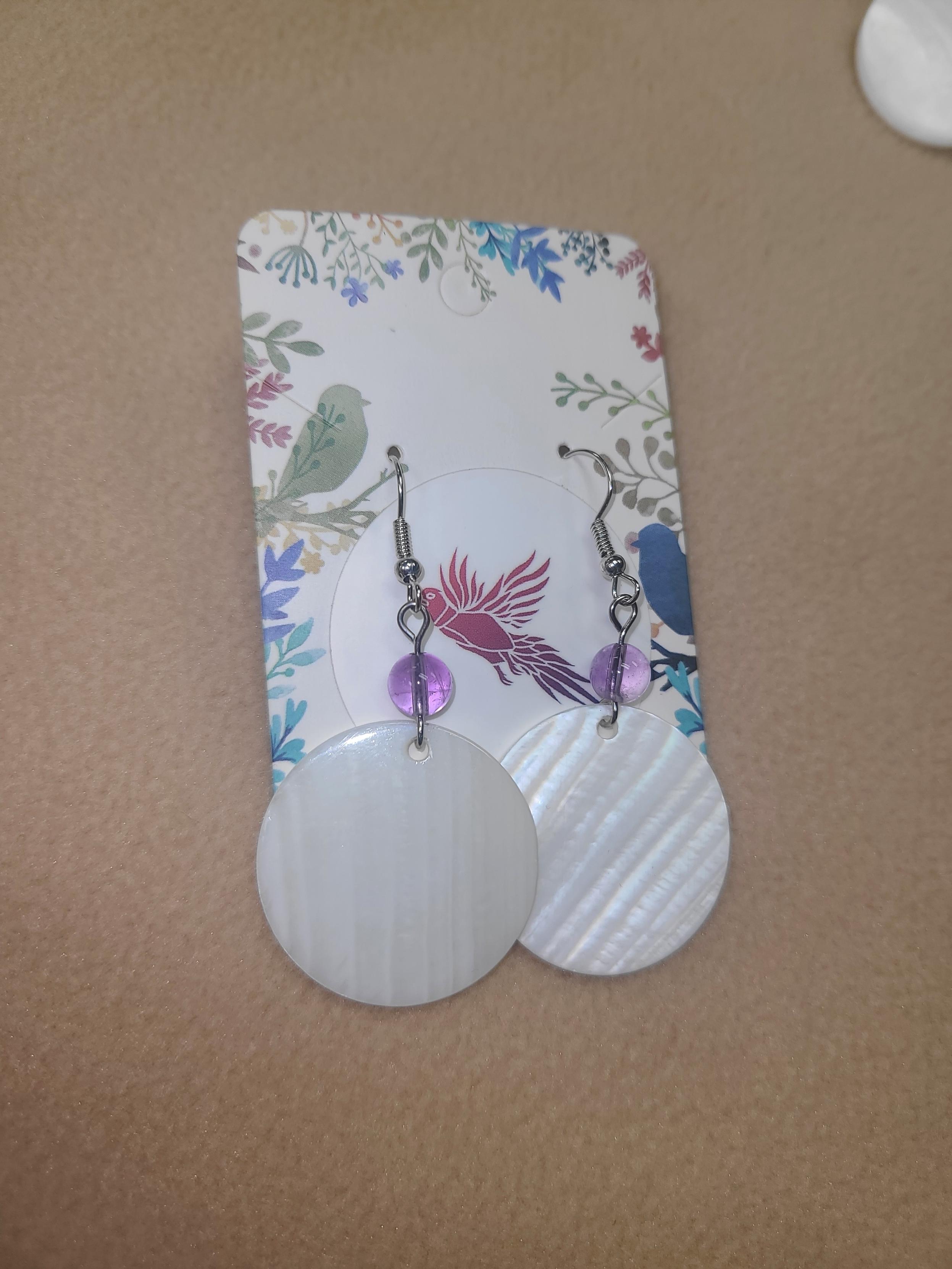 Kida Luttrell Medium Shell Earrings