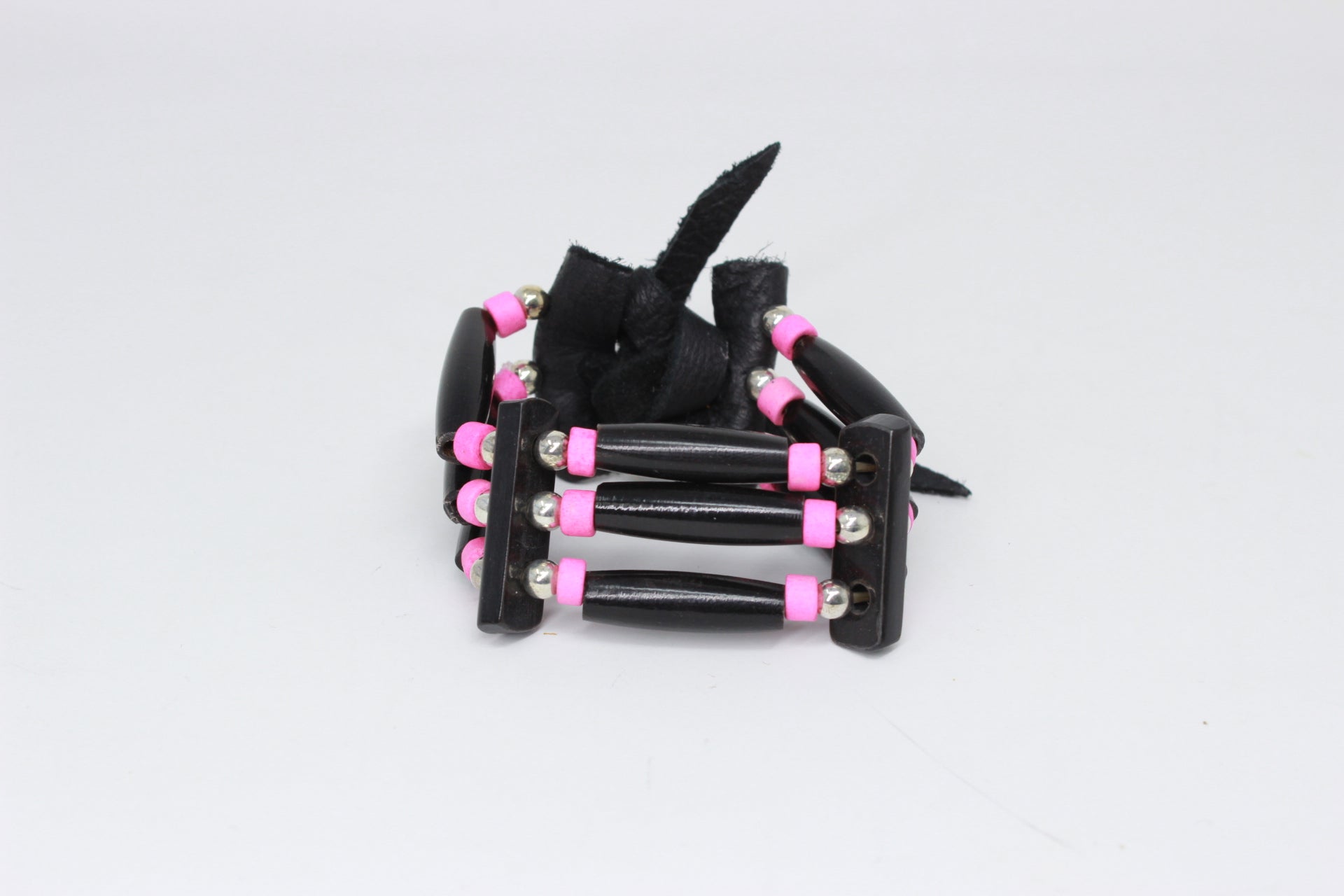 Multi-Strand Hairpipe Bracelet