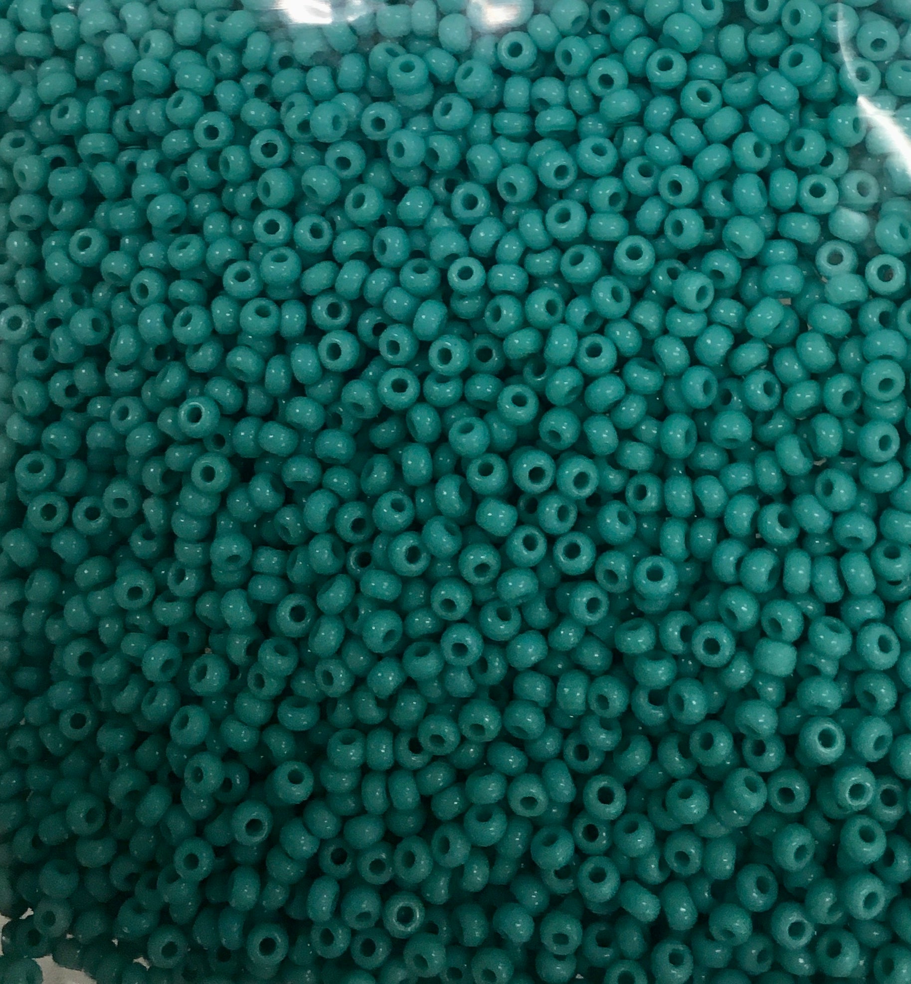 Opaque size 10/0 Green Turquoise